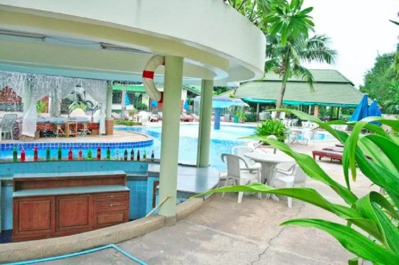 Grand Jomtien Palace Hotel   Sha Extra Plus