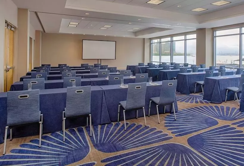 בית מלון כפרי Hyatt Regency Jersey City on the Hudson