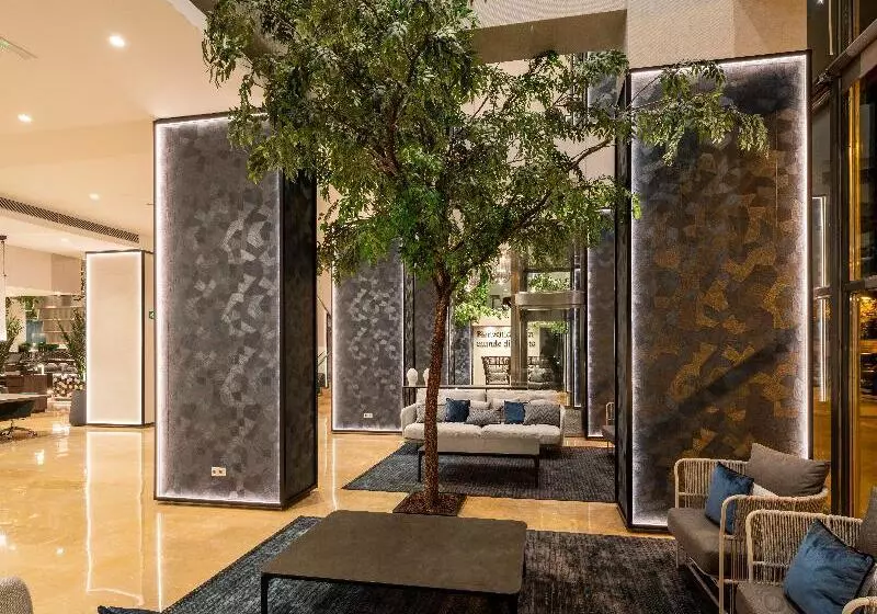 فندق Ilunion Valencia  4