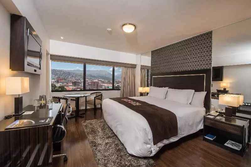 ホテル Jose Antonio Cusco