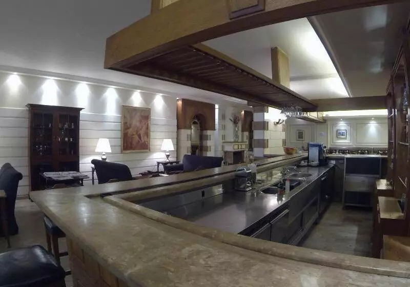 هتل Napoleon Beirut