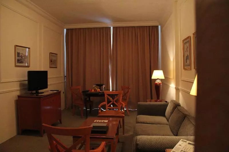 هتل Napoleon Beirut