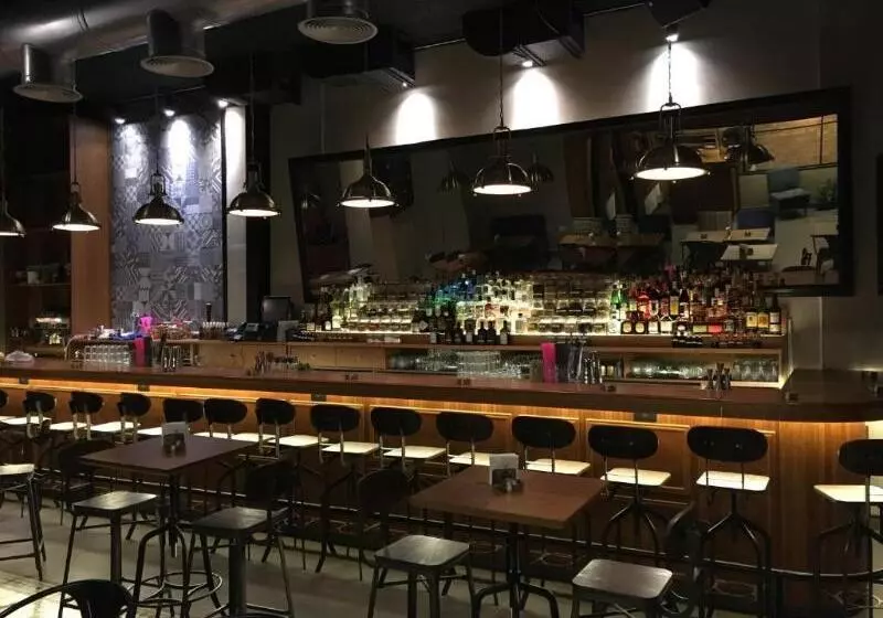 هتل Napoleon Beirut