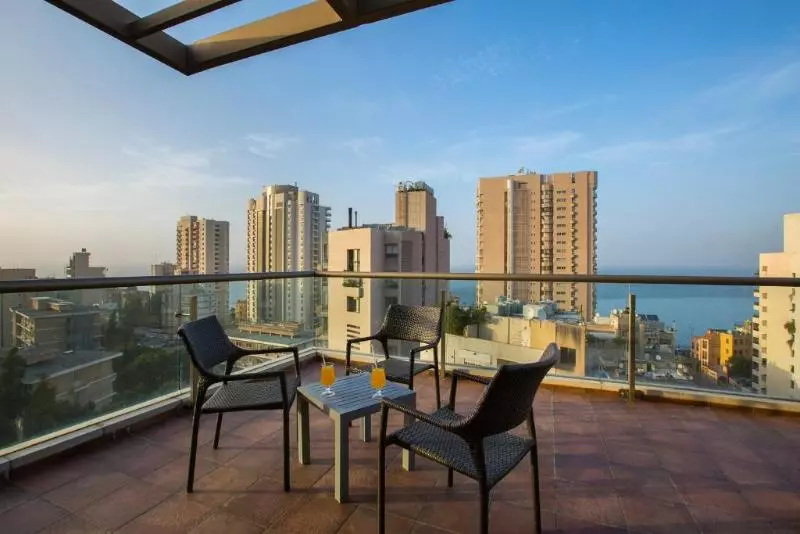 هتل Napoleon Beirut