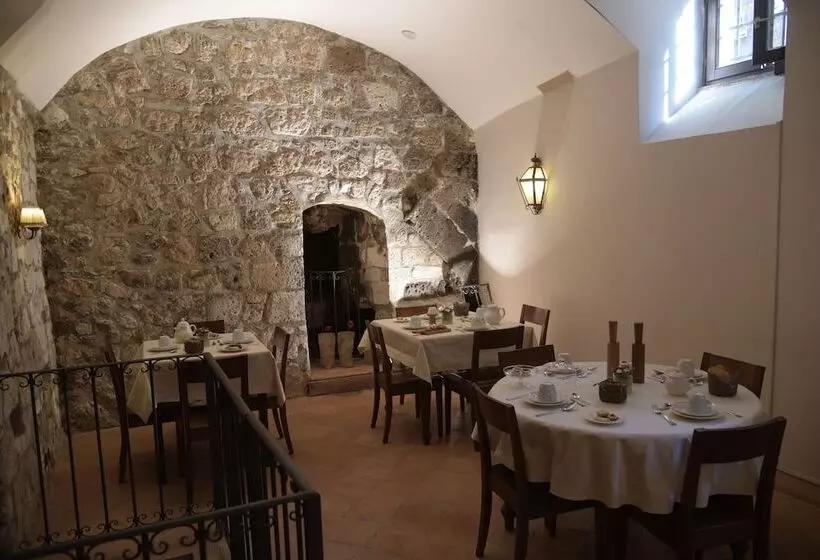 Szálloda Palazzo Piccolomini