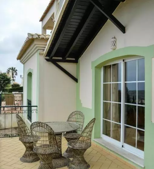 בית מלון כפרי Quinta Da Floresta – Santo António Villas, Golf & Spa