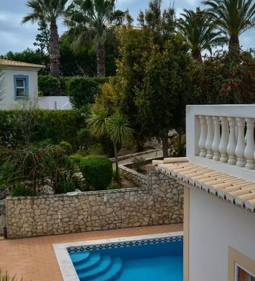 בית מלון כפרי Quinta Da Floresta – Santo António Villas, Golf & Spa