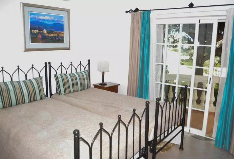 בית מלון כפרי Quinta Da Floresta – Santo António Villas, Golf & Spa