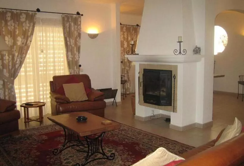 בית מלון כפרי Quinta Da Floresta – Santo António Villas, Golf & Spa