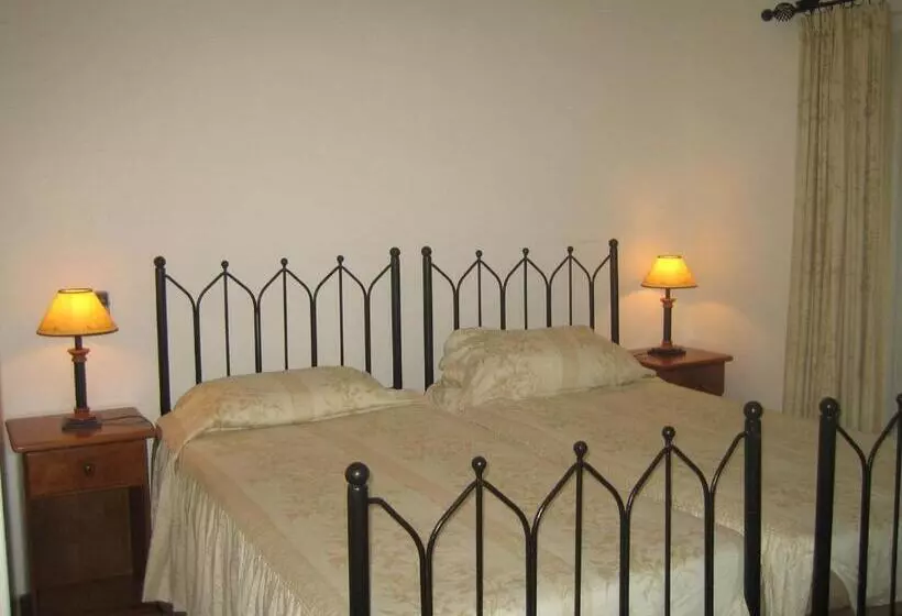 בית מלון כפרי Quinta Da Floresta – Santo António Villas, Golf & Spa