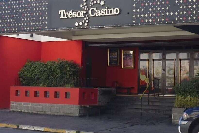 호텔 Ruca Cheli Village Ski