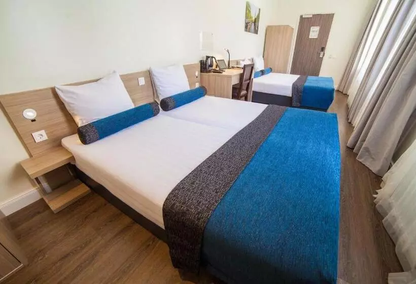 هتل Library Amsterdam