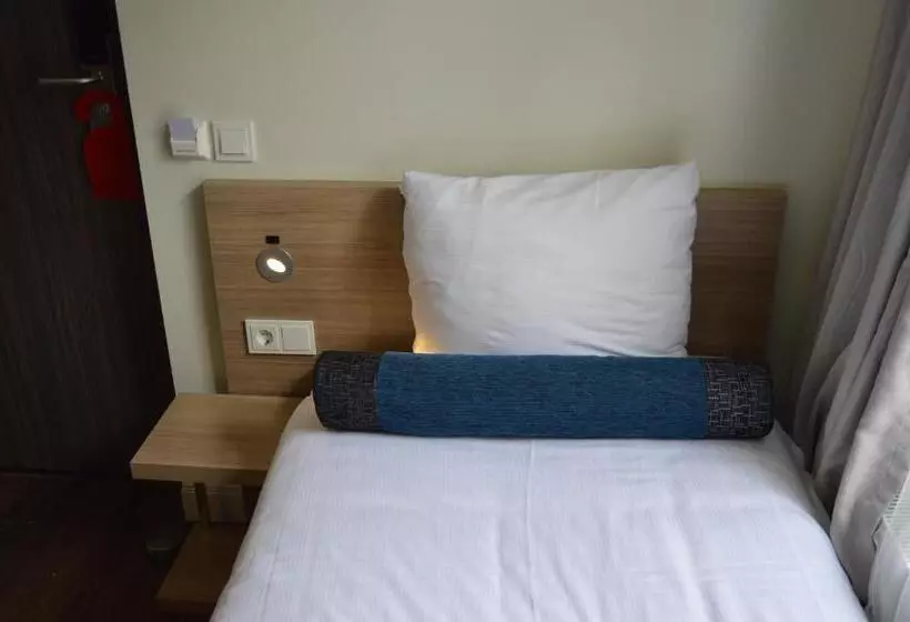 هتل Library Amsterdam