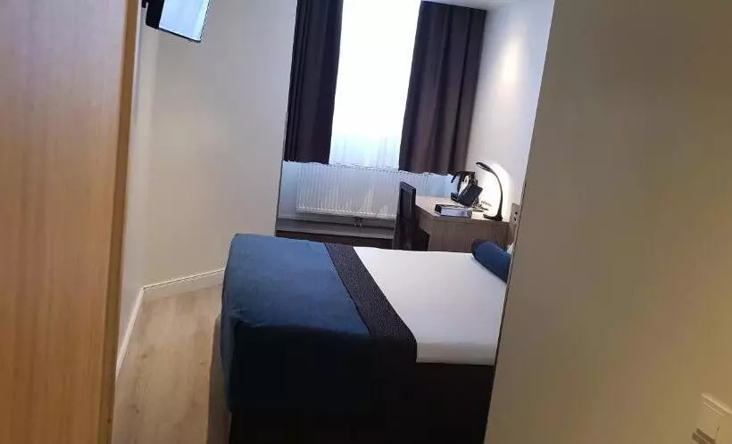 هتل Library Amsterdam