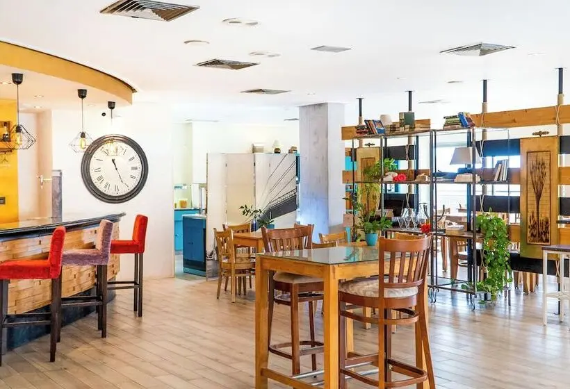 Hotelli YIT Ciudad de Elche