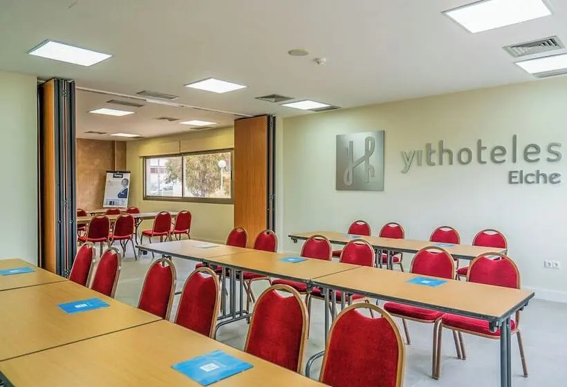 Hotelli YIT Ciudad de Elche