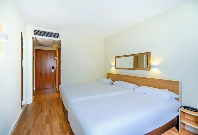 Hotelli YIT Ciudad de Elche