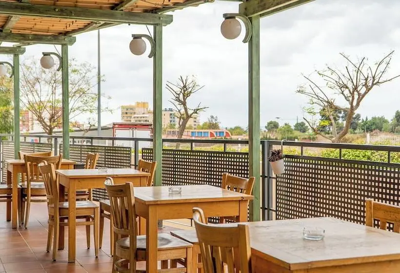 Hotelli YIT Ciudad de Elche