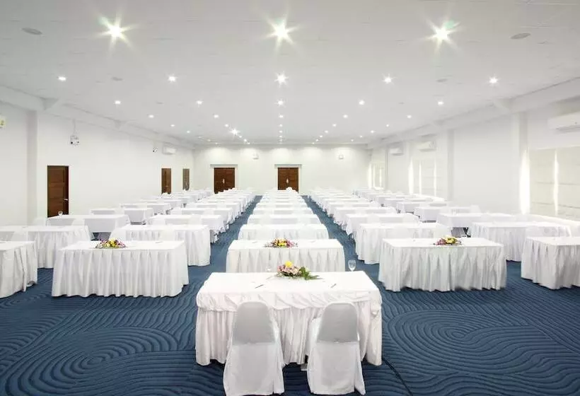 リゾートホテル Sunprime Kamala Beach