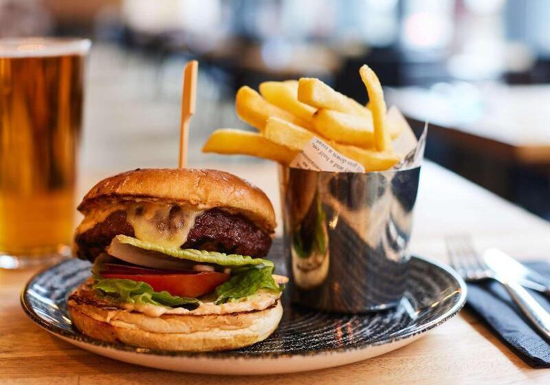 Novotel Edinburgh Centre