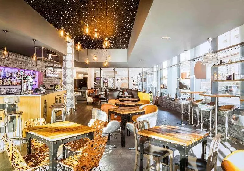 Novotel Edinburgh Centre