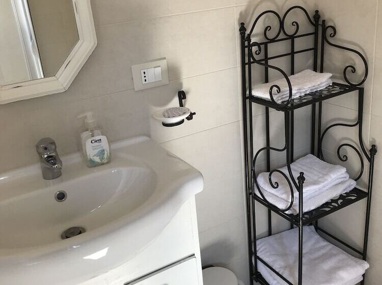 تختخواب و صبحانه Il Trullo Di Giulietta