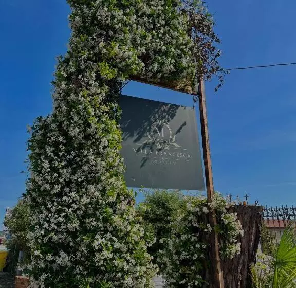 Aamiaismajoitus (B&B) Villa Francesca Luxury