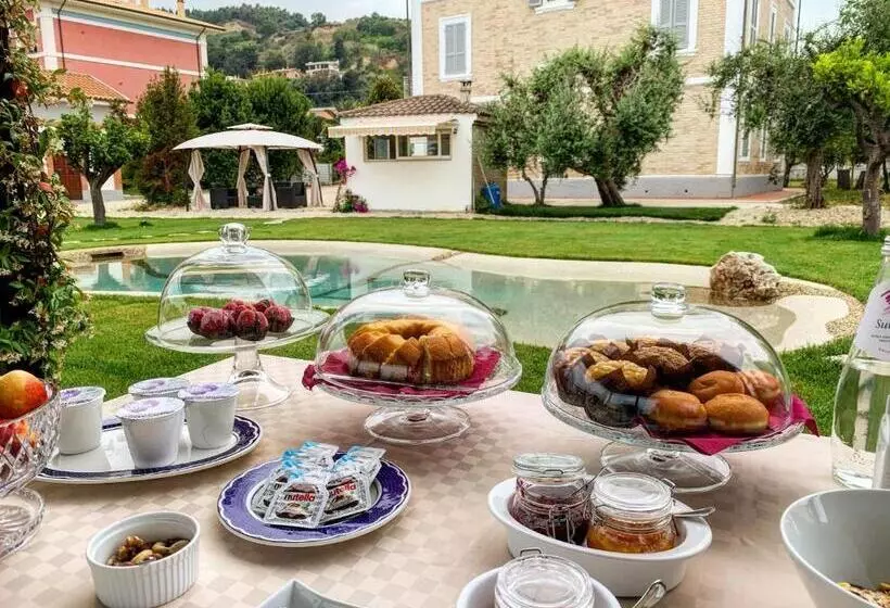 Aamiaismajoitus (B&B) Villa Francesca Luxury