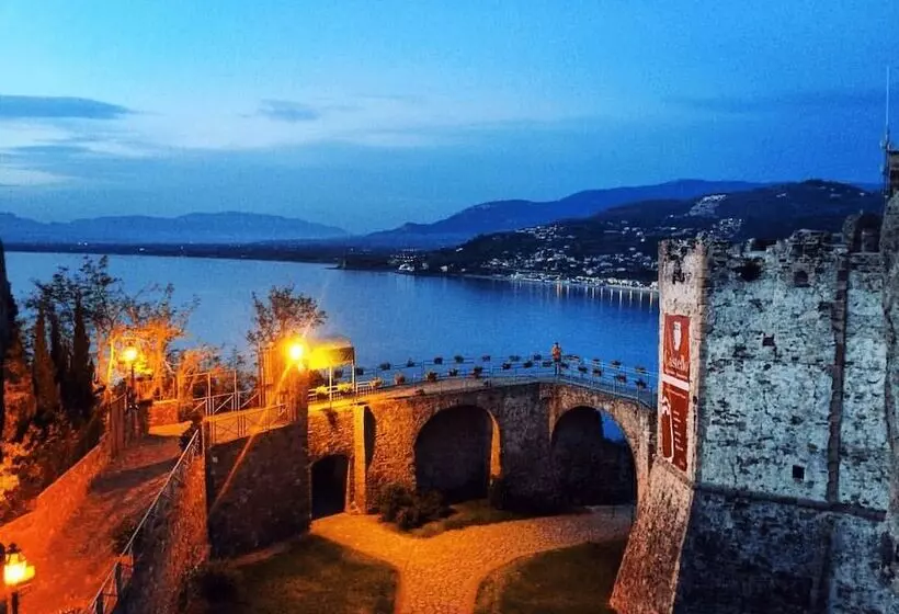 Aamiaismajoitus (B&B) Villa Santangelo