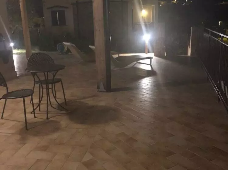 Aamiaismajoitus (B&B) Villa Santangelo