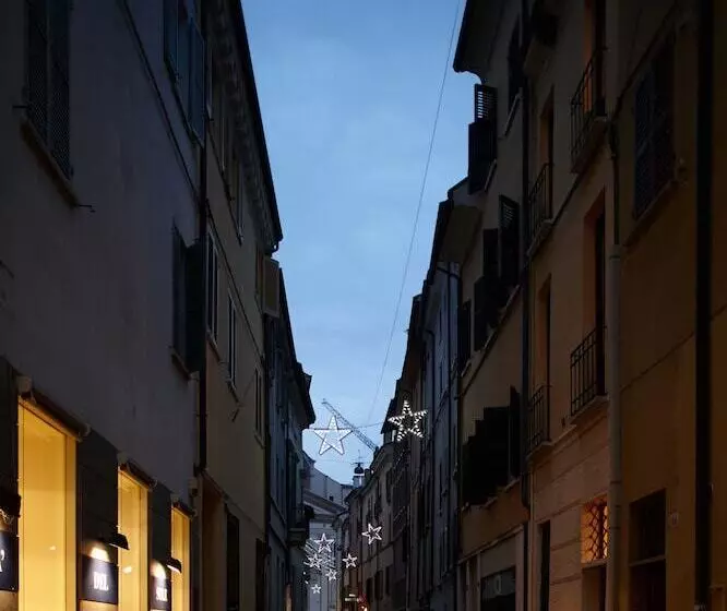 Mantua Hostal   Hostel