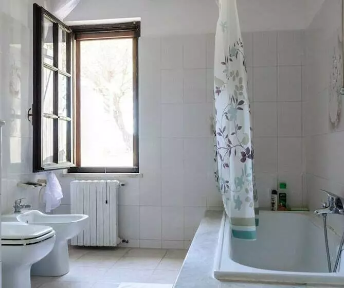 Aamiaismajoitus (B&B) Il Mirto Bianco