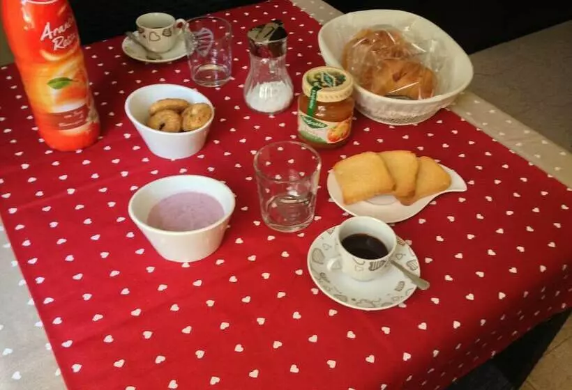 Aamiaismajoitus (B&B) Il Mirto Bianco