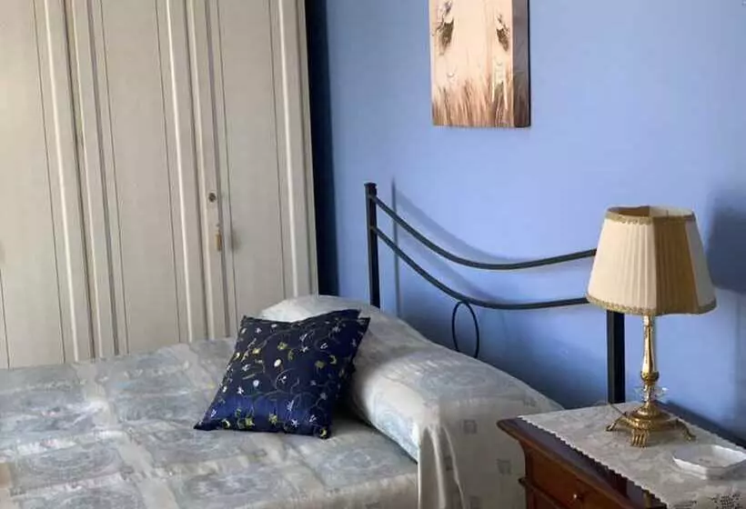 تختخواب و صبحانه Villafata