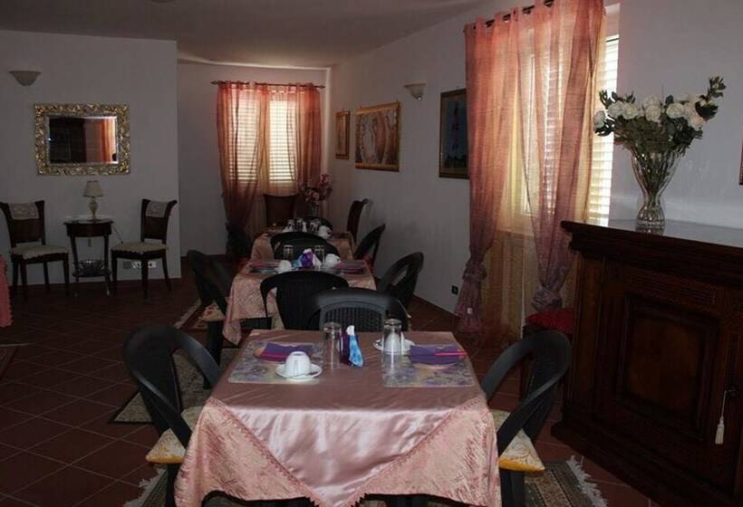 مبيت وإفطار Villafata