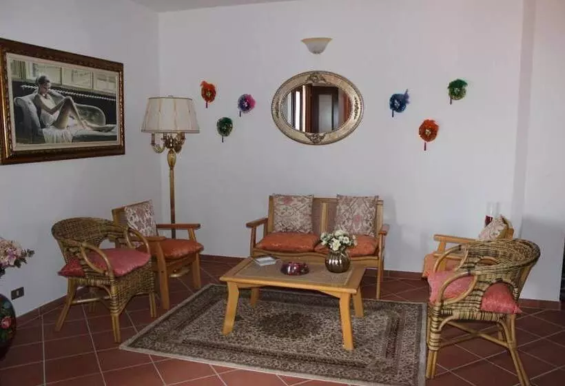 تختخواب و صبحانه Villafata