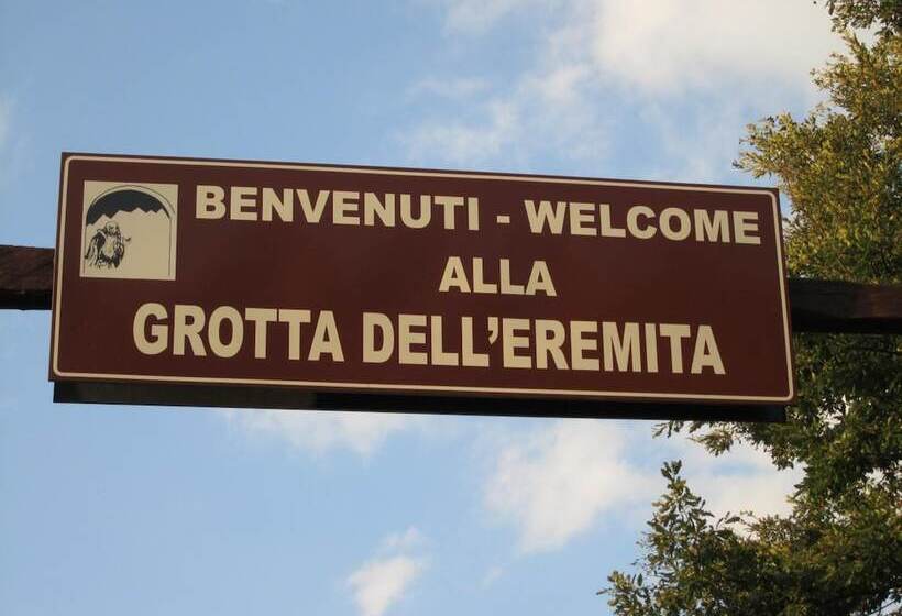 فندق ريفى Agriturismo Grotta Dell Eremita