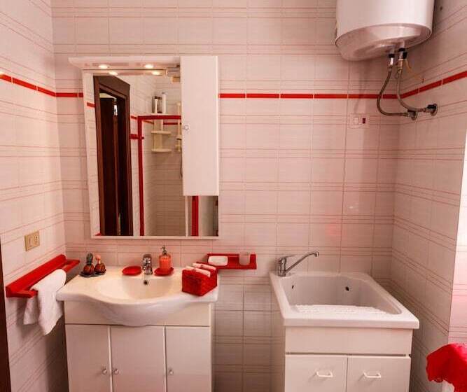 민박 L Aurora Viola