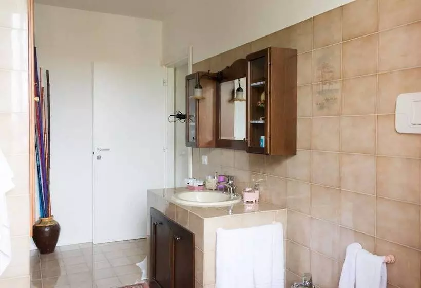 Beta Delta Sigma B&b