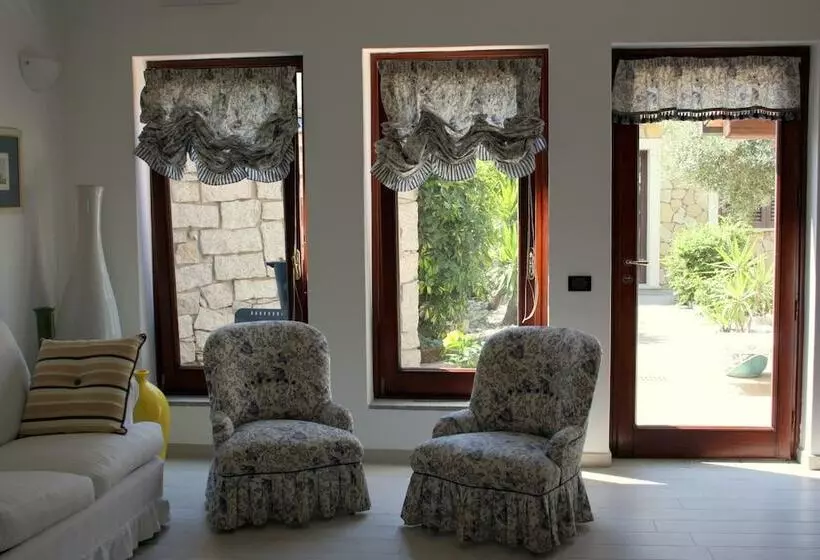 Hibiscus Villasimius B&b