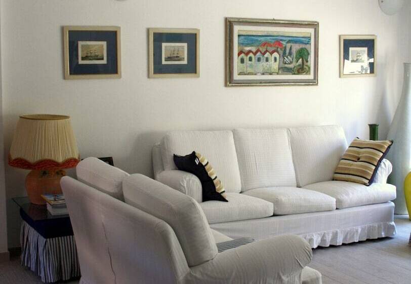 Hibiscus Villasimius B&b