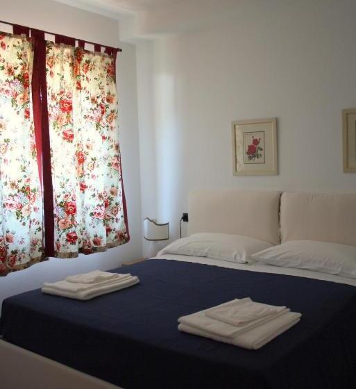 Hibiscus Villasimius B&b