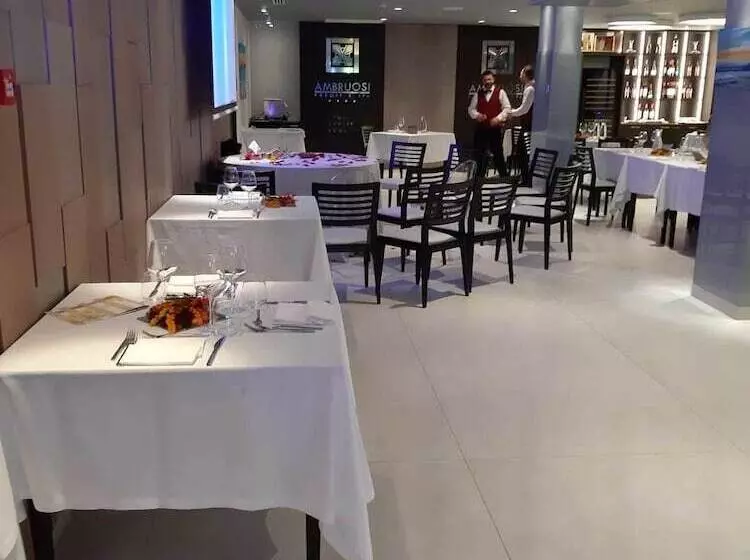 هتل Ambruosi Village Resort & Spa