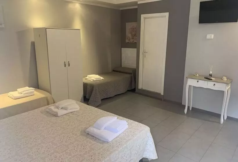 ペンション Domus Regia