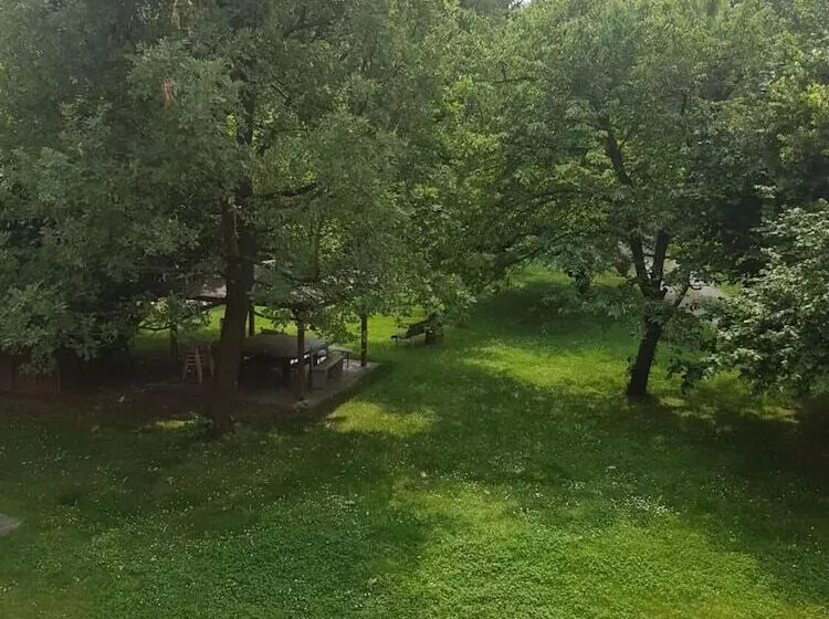 Aamiaismajoitus (B&B) Le Case Nel Bosco