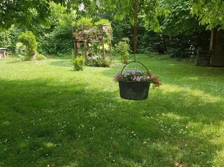 Aamiaismajoitus (B&B) Le Case Nel Bosco