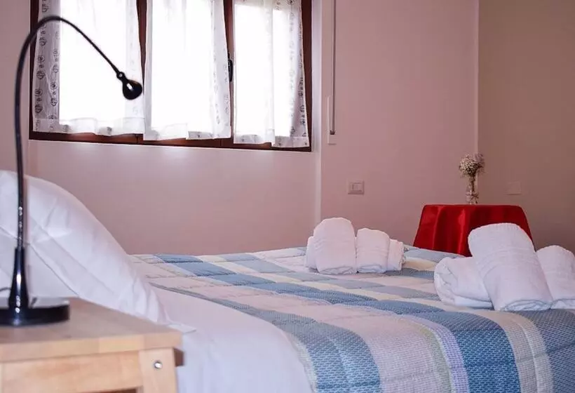 Aamiaismajoitus (B&B) Le Case Nel Bosco