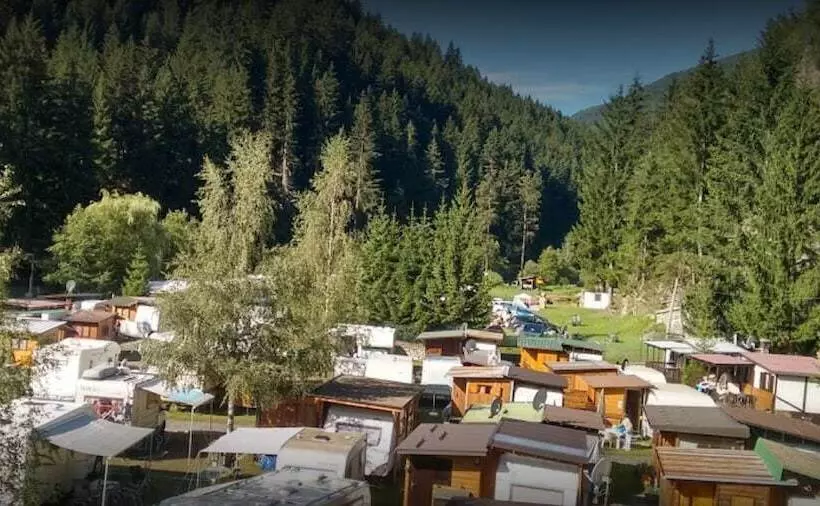 Camping Hotel La Pineta