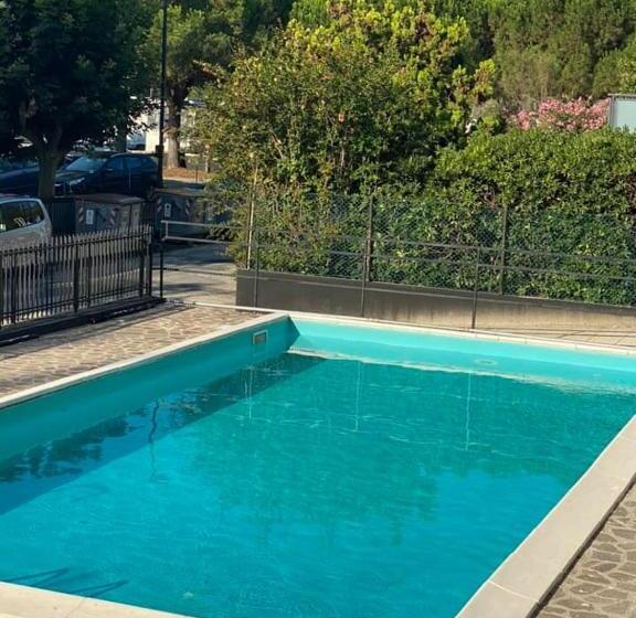 בית מלון כפרי Rex