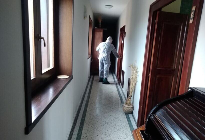 田舎風ホテル B&b Home Holiday Villa Delle Acacie Agriturismo